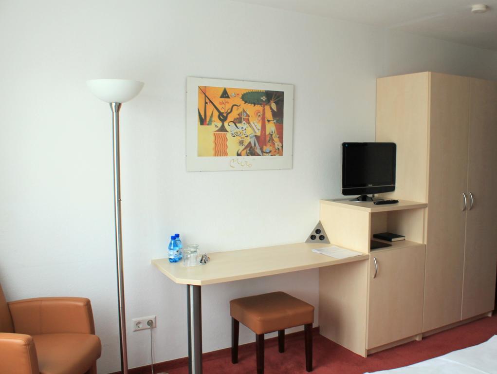 Hotel Am Bad Esslingen am Neckar Exterior foto